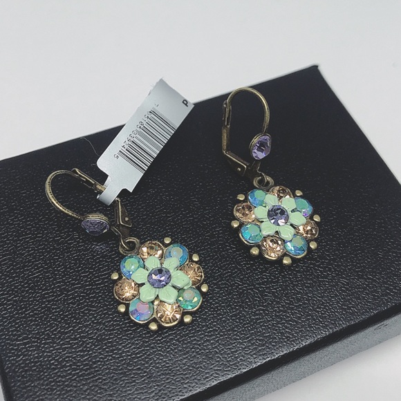 Colorful Vintage Look Flowers Drop Earring - Picture 4 of 8